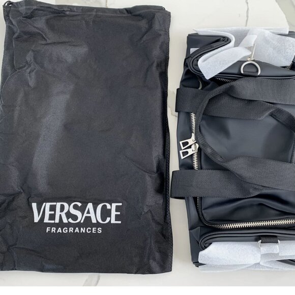 Versace Fragrances Black Duffle with Silver Tone Zipper Travel Overnight Bag New - Picture 13 of 15